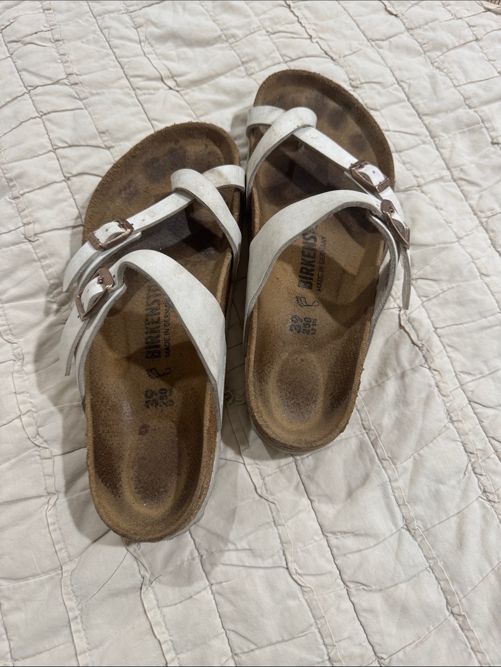 Birkenstock White Women's Cross-Strap Comfort Sandals size 8(39)